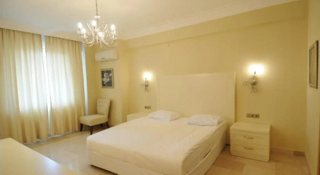 Gold City 2B2B Penthouse Main Building with Free Aqua Park