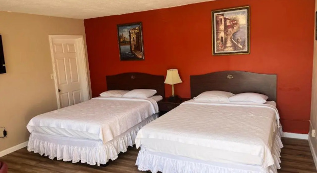 Четырёхместный номер Standard Great House Motel