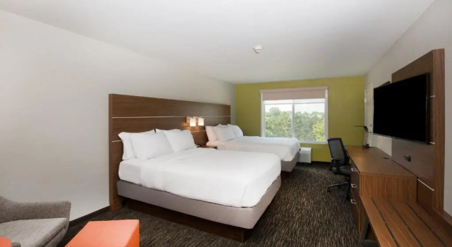 Четырёхместный номер Standard Holiday Inn Express Hastings by IHG