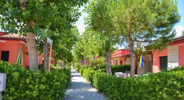 Villaggio Welcome Riviera d'Abruzzo, Book Hotel Hotels in Abruzzo with Parking, Parking