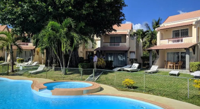 Вилла Résidence Les Banians - Complexe privé en bord de mer avec piscine