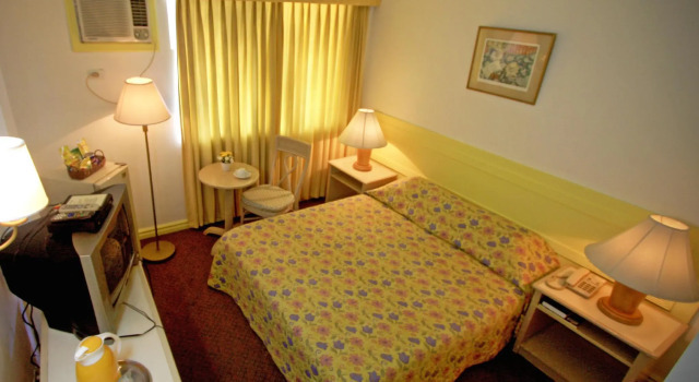 Полулюкс Hotel Galleria