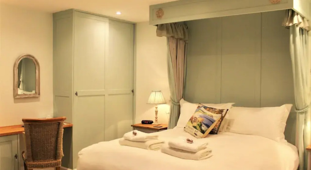 The Barn, Забронировать Отель Отели Англии 3 звезды, 3*