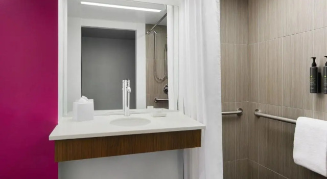 Номер Standard Aloft by Marriott Atlanta Downtown
