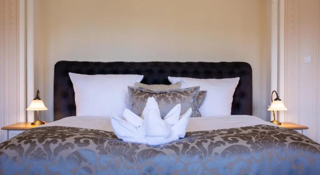 Parkhotel Villa Altenburg, Rezervasyon Otel Possneck oteller ve konaklama yerleri, Otel