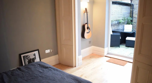 1 Bedroom Apartment With Patio in London, Varaa Huoneisto Asunnot kohteessa Merseyside, Huoneisto