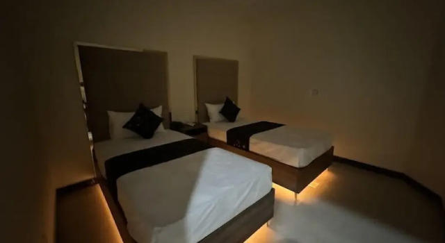 Gold Pine Hotel Lahore