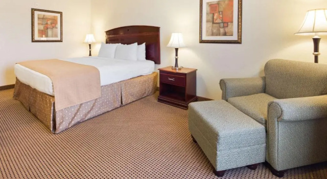 Номер Standard Best Western Palace Inn & Suites