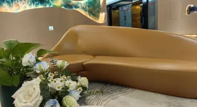 Zhong Yintianyi Hotel, Book Hotel Haikou Hainan