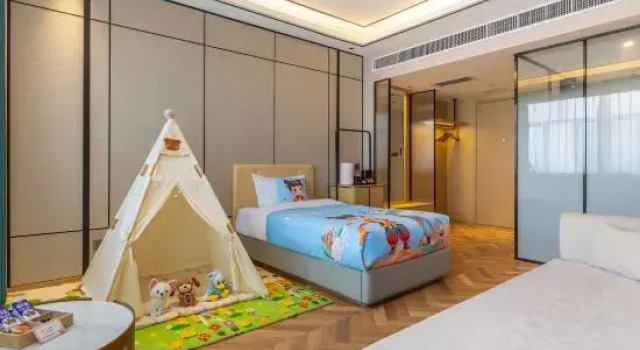 Семейный тент Hongfeng Hotel