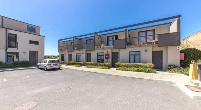 Апартаменты Delightful 2 Bedroom Townhouse in Woodstock