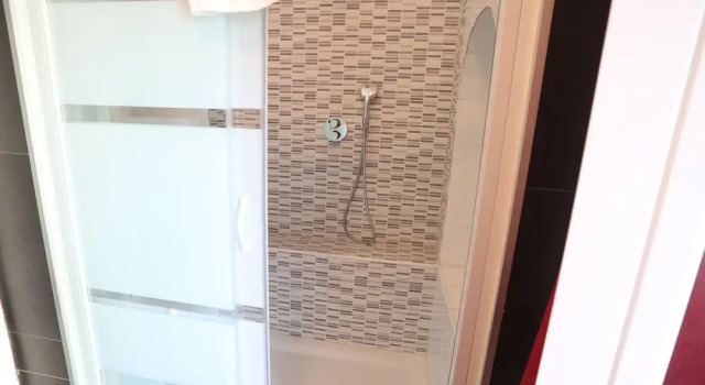 Четырёхместный номер Classic c 1 комнатой с видом на город Cineroma Guesthouse