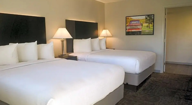 Трёхместный номер Standard Americana Modern Hotel