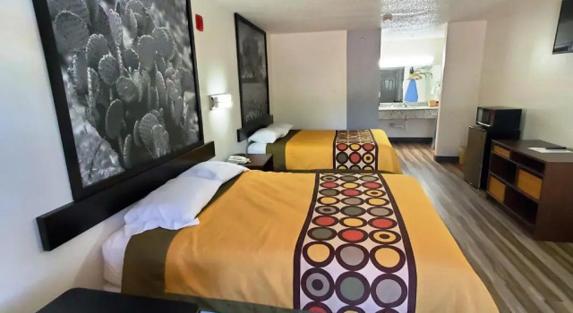 Четырёхместный номер Deluxe Highland Inn