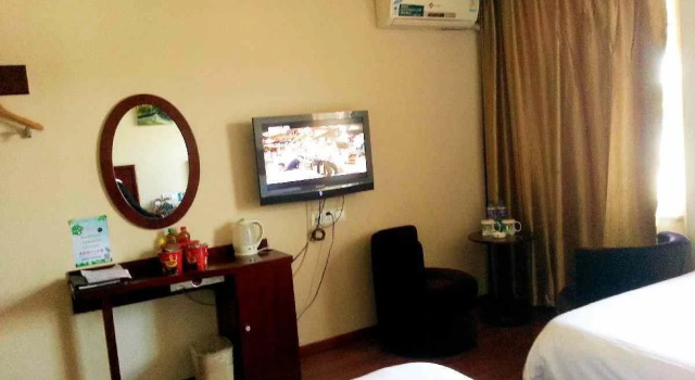 GreenTree Inn Zhangjiakou Bus Station Express Hotel, Book Hotel Zhangjiakou Hebei