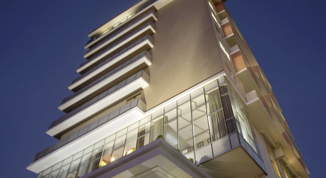 Hotel Santika Jemursari, Rezervovat Hotel Hotely v centru Tenggilis Mejoyo, hotely v centru Tenggilis Mejoyo