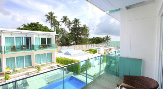 Двухместный номер с балконом и с видом на море KC Beach Club & Pool Villas
