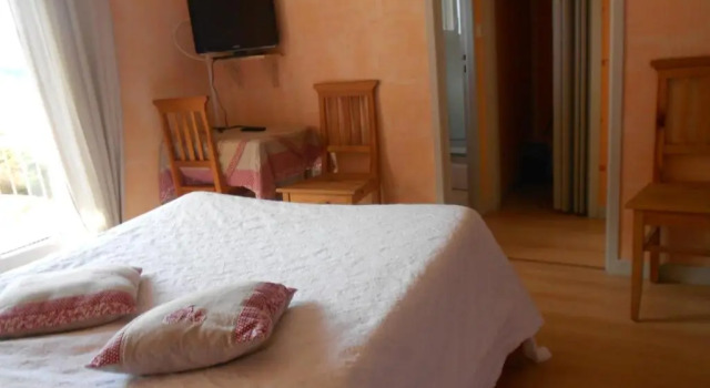 Hôtel LOrée du Bois, Забронировать Отель Отели Ксонрю-Лонжмер с парковкой, Парковка