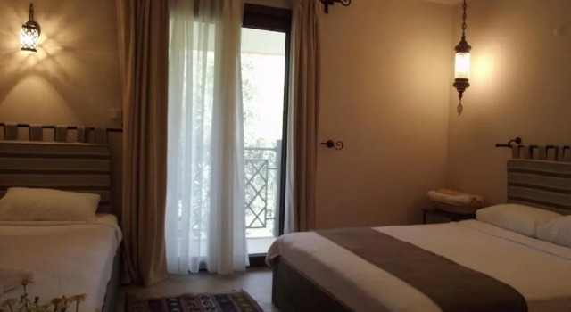 Трёхместный номер Standard Dardanos Hotel