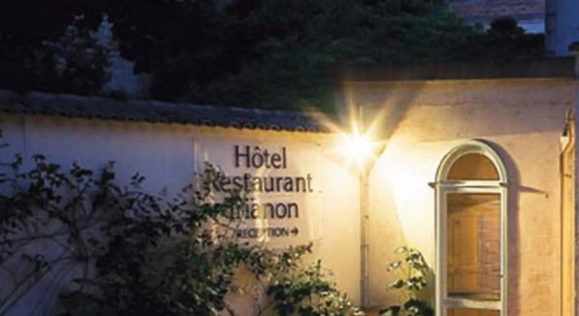 Htel Trianon et de la Plage, Rezerwuj Hotel Hotele w Charente-Maritime z parkingiem, Parking