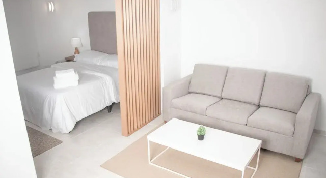 Люкс Comfort c 1 комнатой с балконом и с видом на внутренний двор South Beach Residence