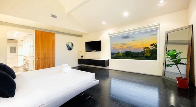 Oceano Homestead Corp Rental by NamaStay, Забронировать Отель Отели Ла-Хойя с парковкой, рядом с Scripps Beach, Парковка