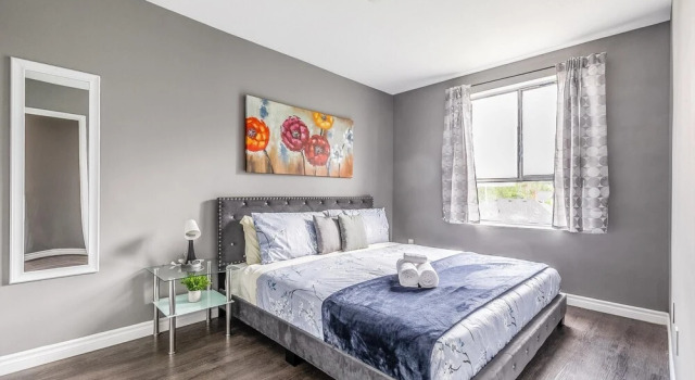 2BR Apt With Netflix - Near DT Hamilton, Varaa Hotelli Hamilton 