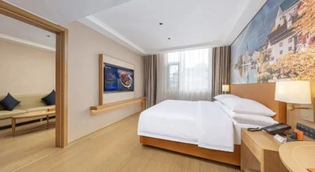 Люкс Business Vienna Hotel