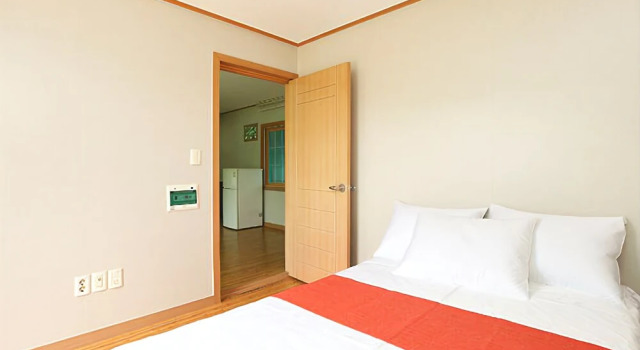Gyeongju Lakeside Waltz Pension, 预订 酒店 庆州 庆尚北道