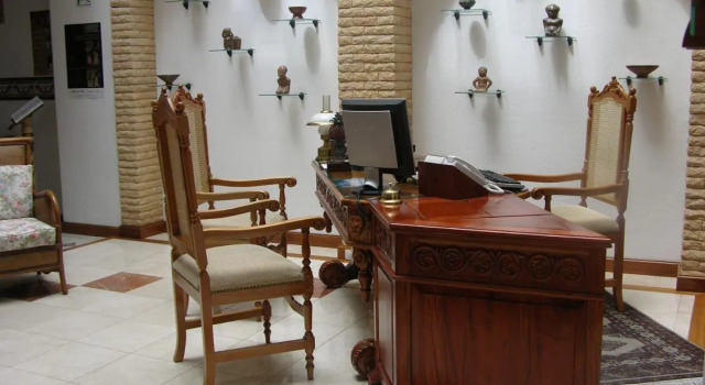 Hotel El Relicario Del Carmen, Book Hotel Hotels in Quito with Parking, Parking