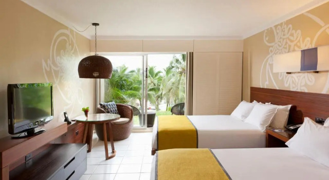 Четырёхместный номер Standard с видом на сад Holiday Inn Resort Vanuatu by IHG