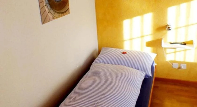 Hotel Adler Garni, Varaa Hotelli Bauma 