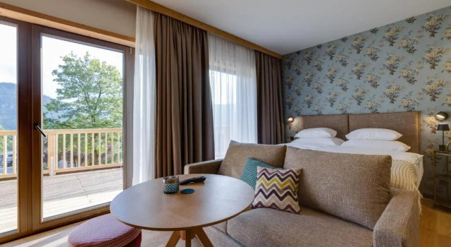 Люкс Hideaway Hotel Montestyria Chalets & Suiten