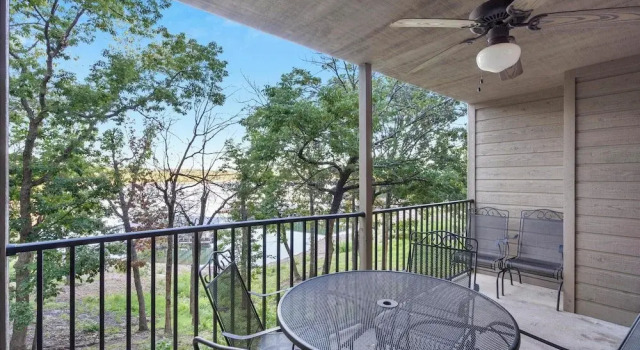 Номер Standard с 2 комнатами с балконом и с видом на воду Table Rock Resorts at Indian Point