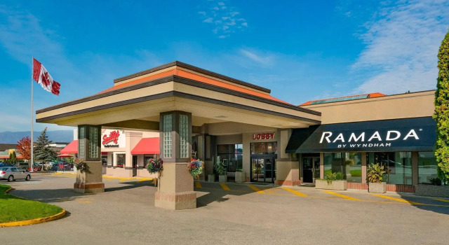 Ramada Hotel and Conference Centre Kelowna, Boek Hotel Hotels in Brits Columbia met zwembad, Zwembad