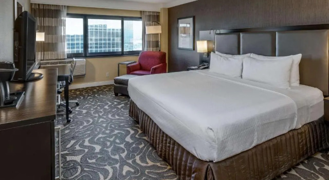 Двухместный номер Executive Sonesta Los Angeles Airport LAX