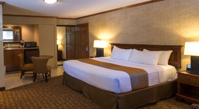 Двухместный полулюкс Best Western Inn of the Ozarks