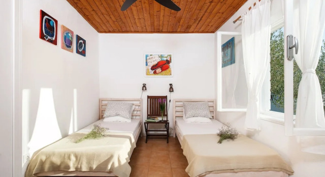 Robinson House Nicolina, Prenota Casa vacanze Città di Lesina 