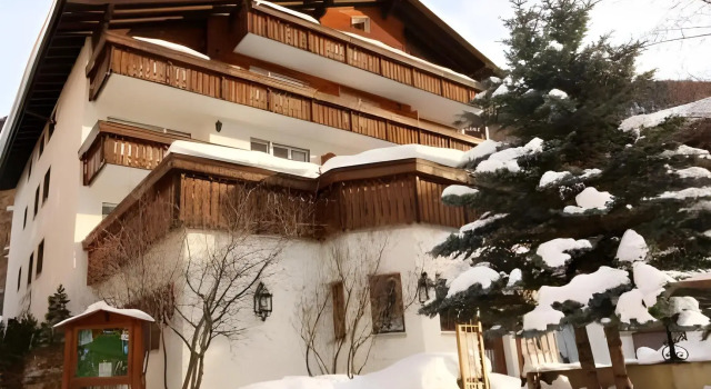 Hotel Alpenroyal