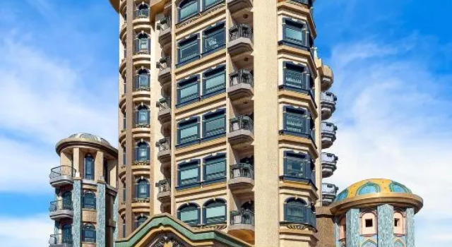 Hotel Moon