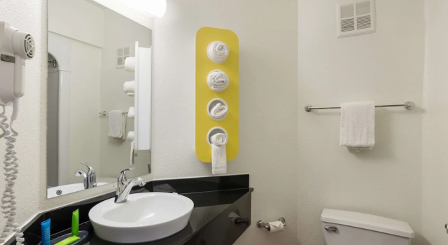 Двухместный номер Premium Motel 6-Orlando, FL - International Dr