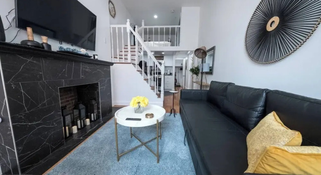 Central Park Studio With Sleeping Loft, Забронировать Апартаменты/квартира Апартаменты Нью-Йорка, рядом с Gagosian Uptown, Апартаменты/квартира