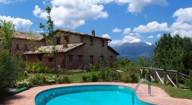 Villa Quercia, Rezervovat Vila Amandola 