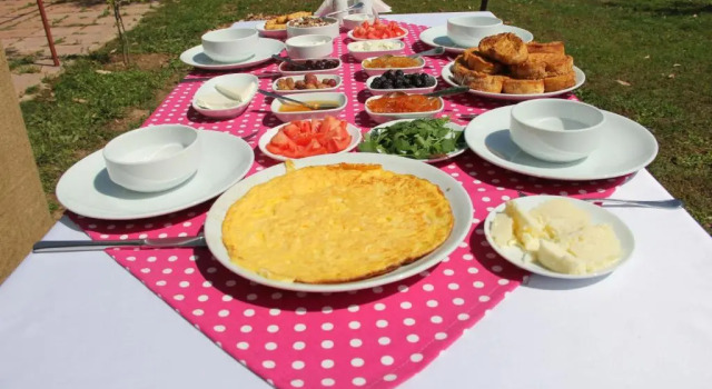 Esralina Pansiyon