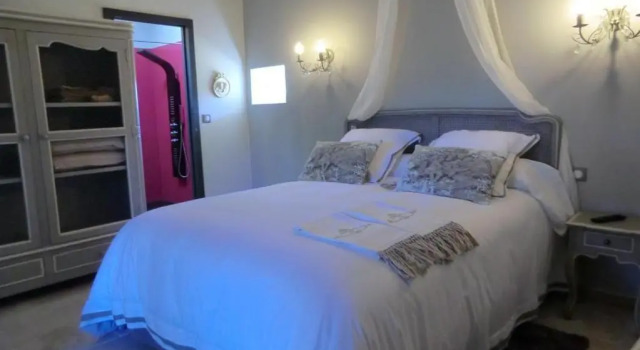 Двухместный номер Standard Mas de Bouilhac 1 Gite, 1 Chambre Insolite, 1 Chambre Romantique