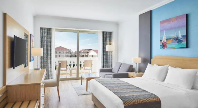 Двухместный номер Standard с видом на город Steigenberger Hotel El Lessan