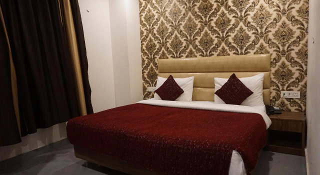 Hotel SSENSSE, Забронировать Отель Отели Нью-Дели с завтраком, Завтраки