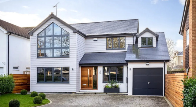 Elliot Oliver- Superior 6 Bedroom House With Hot Tub And Log Burner
