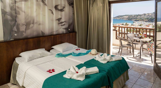 Almyrida Village and Waterpark Hotel, Rezervovat Hotel Almirida Kréta