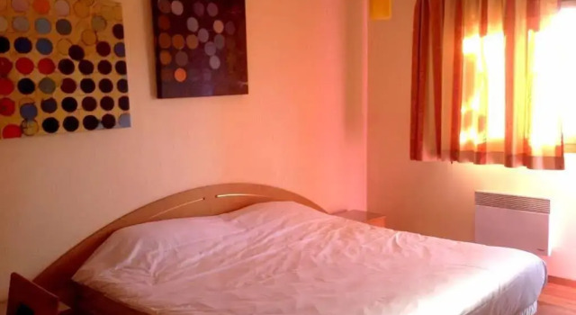 Hôtel des Nations, Varaa Hotelli  
